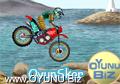 On the beach
Engine click to play game